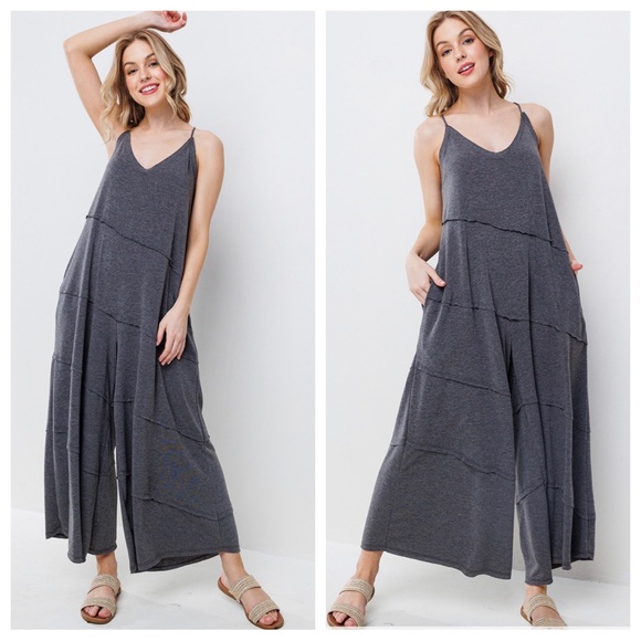 37 Erin Boho Stunning loose fit wide leg fabulous jumpsuit - Picture 4 of 4